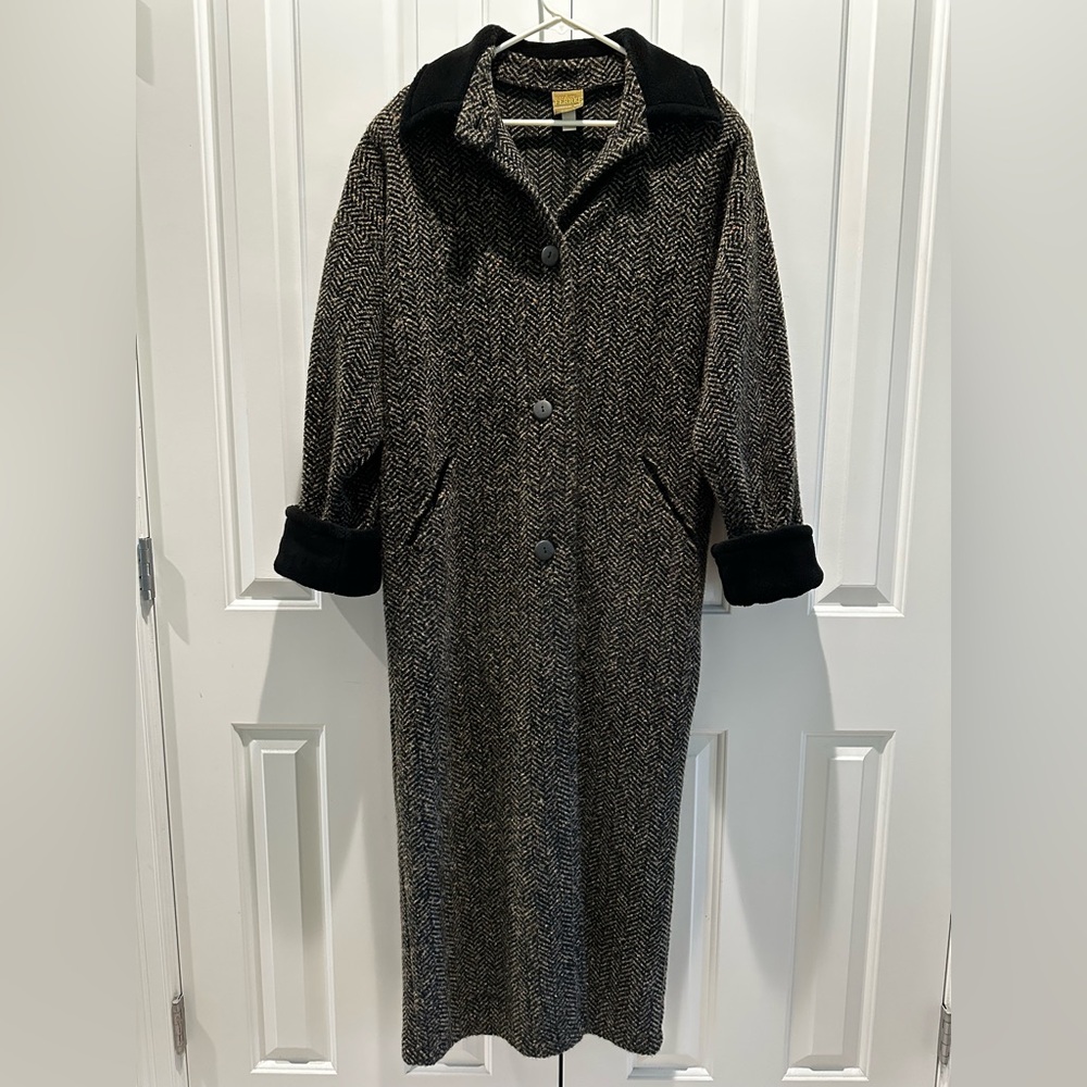 Marlalyce Ferree Long Faux Fur Trimmed Herringbone Fleece Coat L